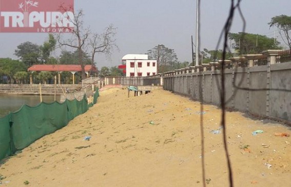 Despite Tripura HC orders to demolish all concrete embankments around the water bodies, no initiative taken for demolishing the walls along the water bodies in Tripura 